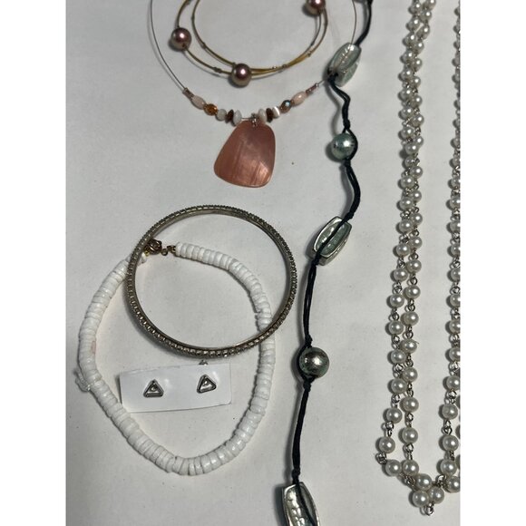 BOHO Mixed Jewelry Set With Necklaces Bracelets & Earrings - Picture 4 of 9